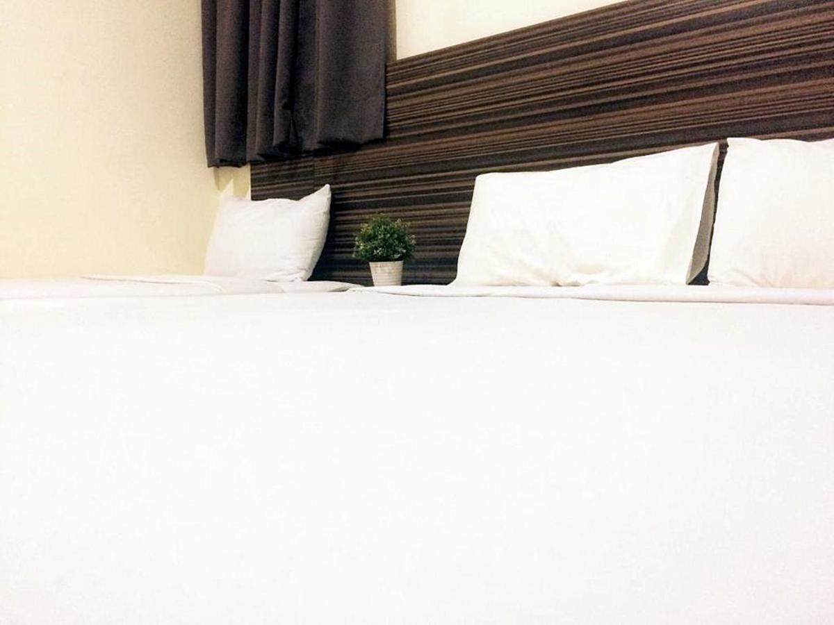 Hotel Sara'S Inn, Shah Alam Buitenkant foto