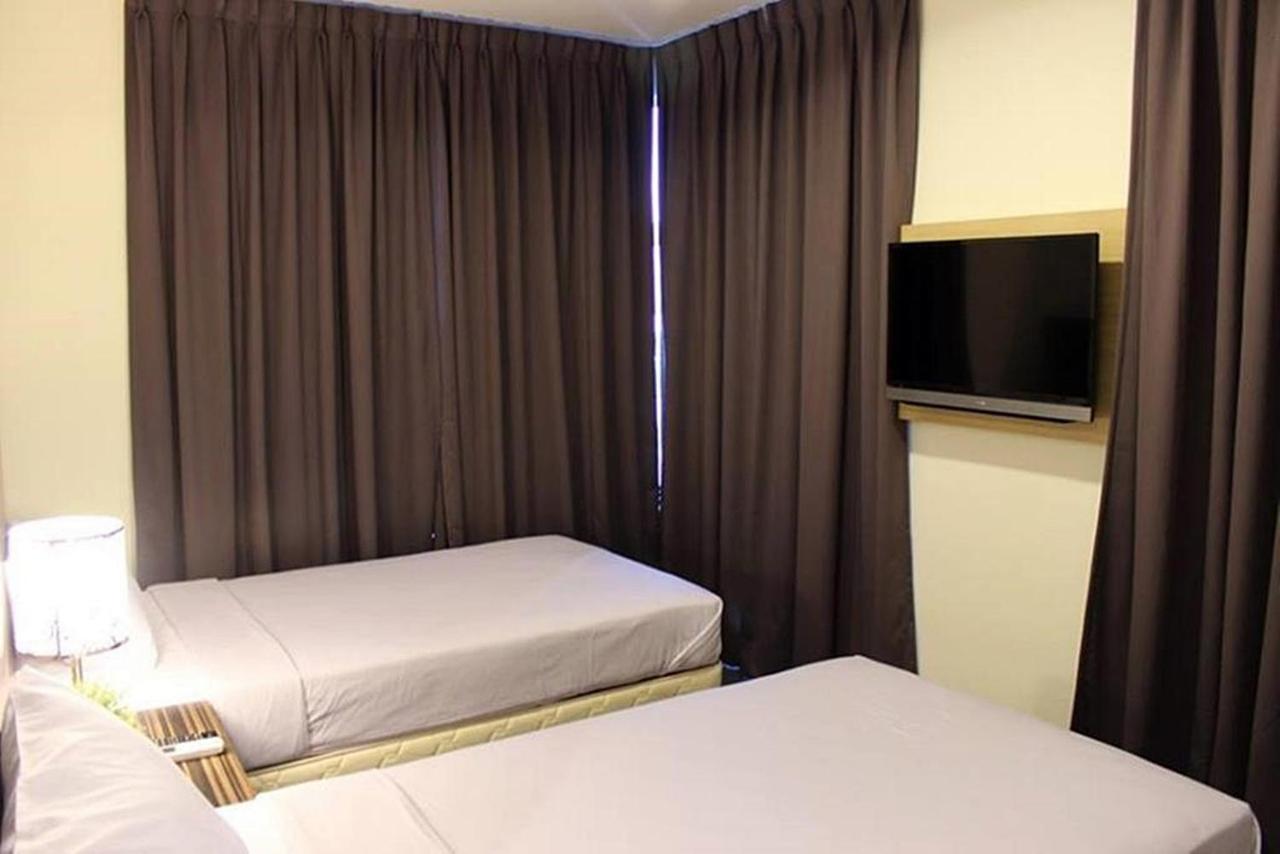 Hotel Sara'S Inn, Shah Alam Buitenkant foto